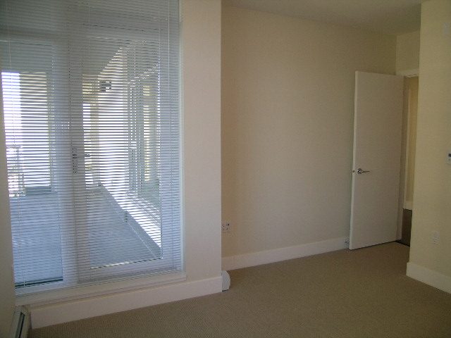1401 - 1320 Chesterfield Ave - Condo - Lonsdale - Photo 5 of 39