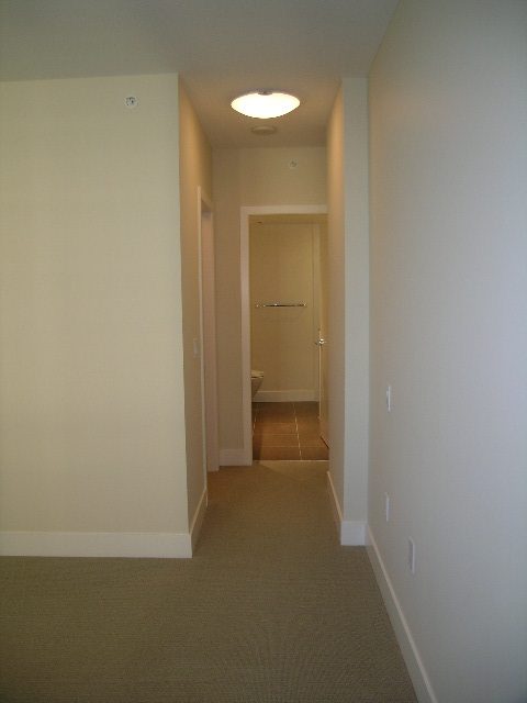 1401 - 1320 Chesterfield Ave - Condo - Lonsdale - Photo 6 of 39