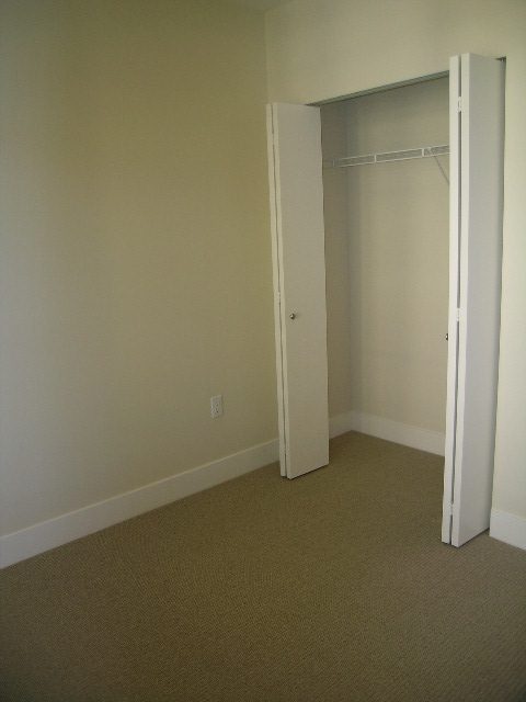 1401 - 1320 Chesterfield Ave - Condo - Lonsdale - Photo 14 of 39