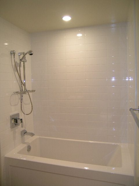 1401 - 1320 Chesterfield Ave - Condo - Lonsdale - Photo 19 of 39