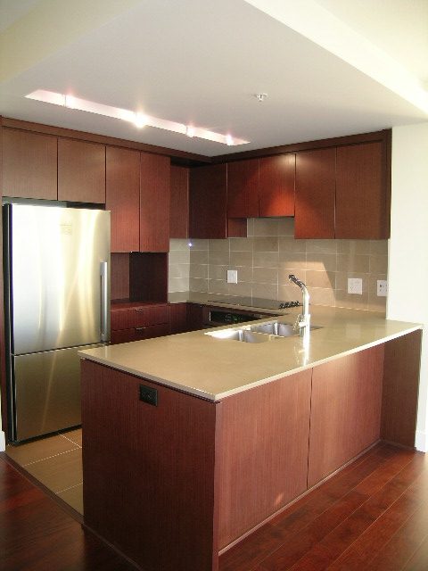 1401 - 1320 Chesterfield Ave - Condo - Lonsdale - Photo 21 of 39