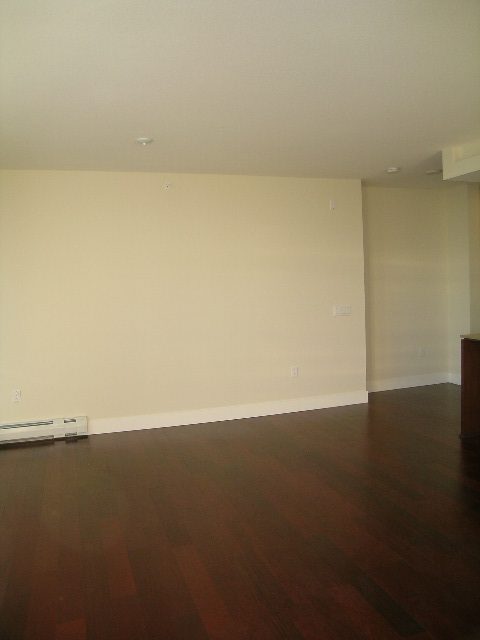 1401 - 1320 Chesterfield Ave - Condo - Lonsdale - Photo 30 of 39