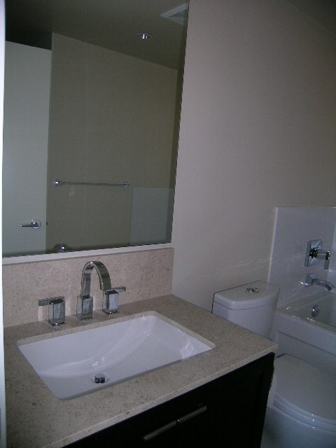 902 - 158 West 13th Street - Condo - Lonsdale - Photo 12 of 41