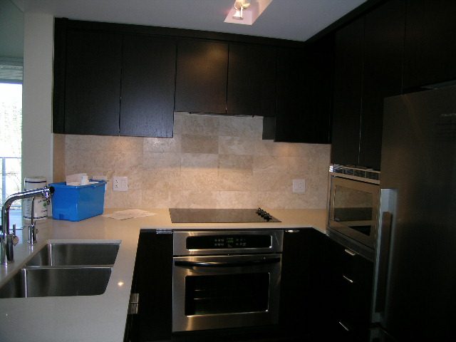 902 - 158 West 13th Street - Condo - Lonsdale - Photo 18 of 41