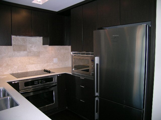 902 - 158 West 13th Street - Condo - Lonsdale - Photo 20 of 41