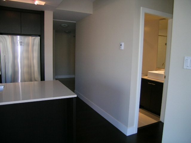 902 - 158 West 13th Street - Condo - Lonsdale - Photo 21 of 41