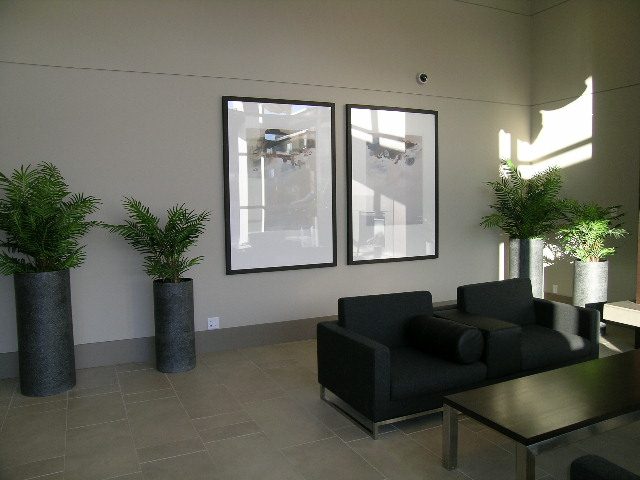 902 - 158 West 13th Street - Condo - Lonsdale - Photo 37 of 41