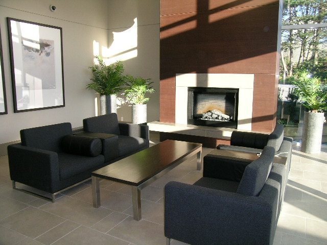 902 - 158 West 13th Street - Condo - Lonsdale - Photo 38 of 41