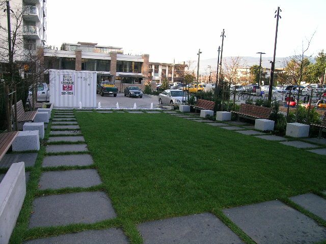 902 - 158 West 13th Street - Condo - Lonsdale - Photo 41 of 41