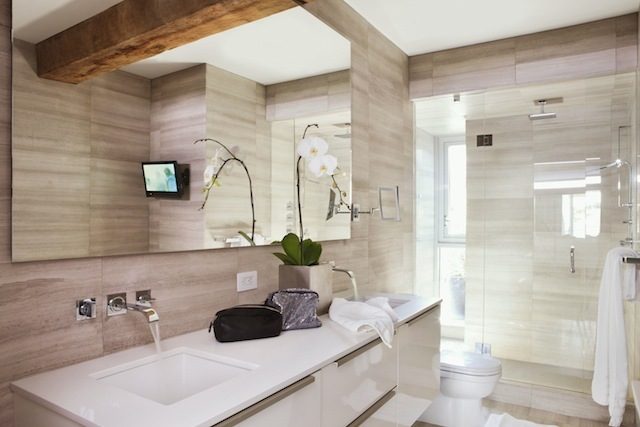 Furnished bathroom with modern tile, large mirror, and sleek sink. - 20 - 133 Keefer Street, Vancouver Downtown