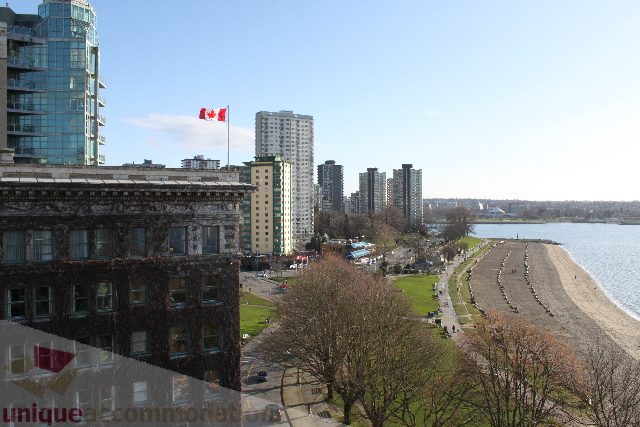 Furnished 3-bedroom + den with city view and waterfront access. - 900 - 1919 Beach Ave, Vancouver Downtown