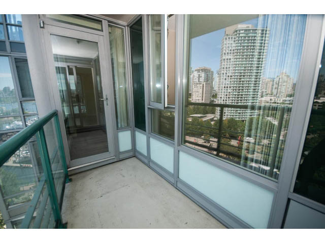 1708 - 1033 Marinaside Cres - Condo - Yaletown - Photo 12 of 37