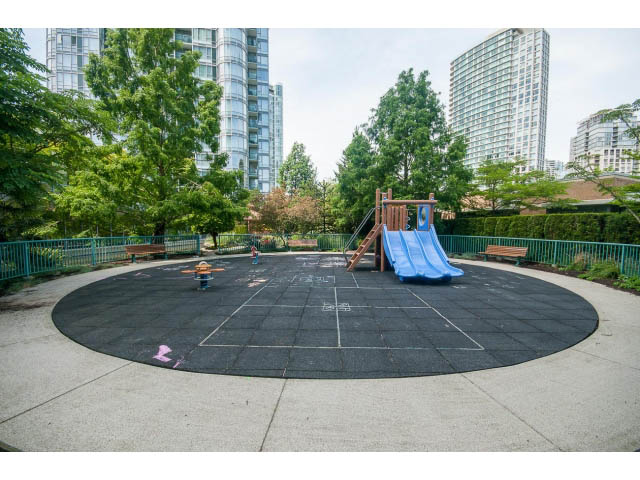 1708 - 1033 Marinaside Cres - Condo - Yaletown - Photo 27 of 37