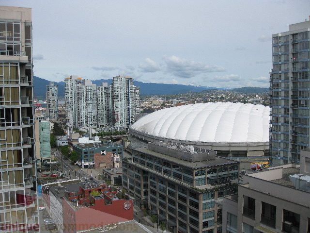 Furnished 2-bedroom + den with stunning city views and modern architecture. - 2507 - 950 Cambie Street, Vancouver Downtown