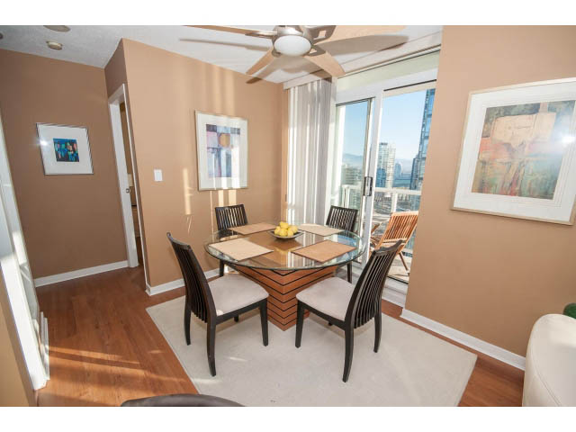 2201 - 1077 Marinaside Crescent - Condo - Yaletown - Photo 17 of 40