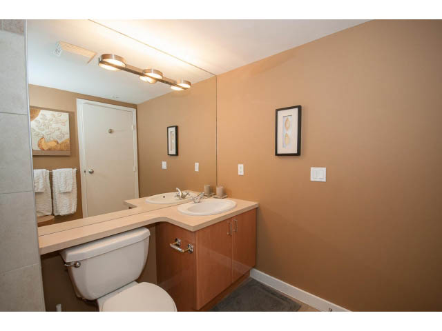 2201 - 1077 Marinaside Crescent - Condo - Yaletown - Photo 26 of 40