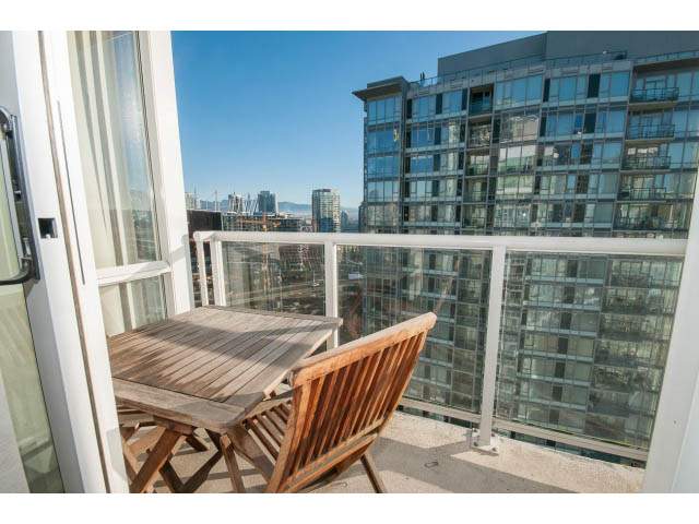 2201 - 1077 Marinaside Crescent - Condo - Yaletown - Photo 27 of 40