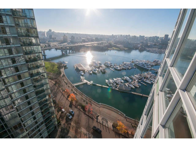 2201 - 1077 Marinaside Crescent - Condo - Yaletown - Photo 30 of 40