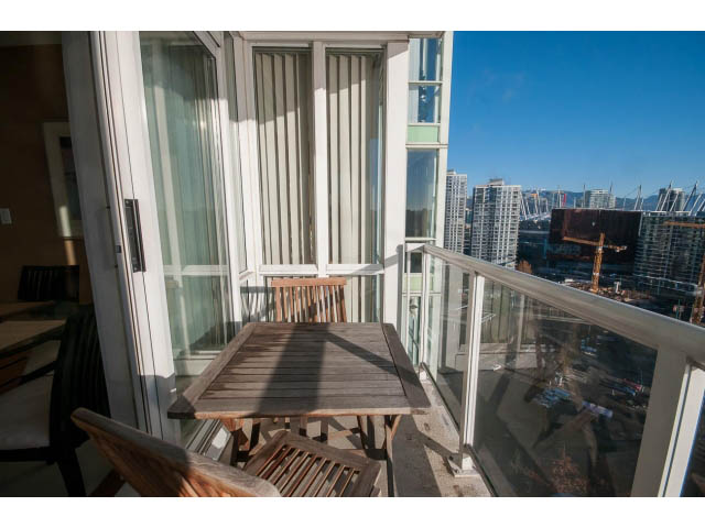 2201 - 1077 Marinaside Crescent - Condo - Yaletown - Photo 32 of 40