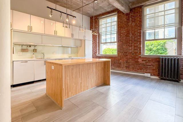 210 546 beatty street vancouver downtown crosstown