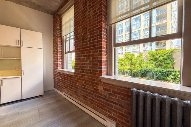 210 546 beatty street vancouver downtown crosstown