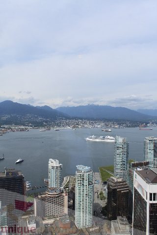 Furnished 2-bedroom condo with stunning city view and waterfront access. - 6002 - 1128 West Georgia, Vancouver Downtown