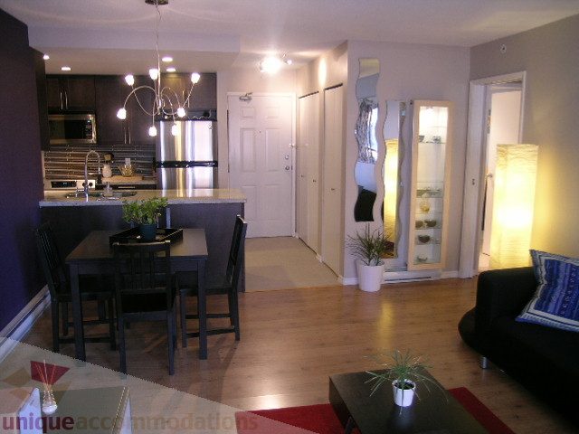 1103 - 811 Helmcken Street - Condo - Downtown - Photo 10 of 38