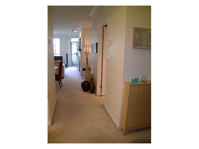 211 - 360 East 36th - Condo - Main Street - Photo 2 of 28