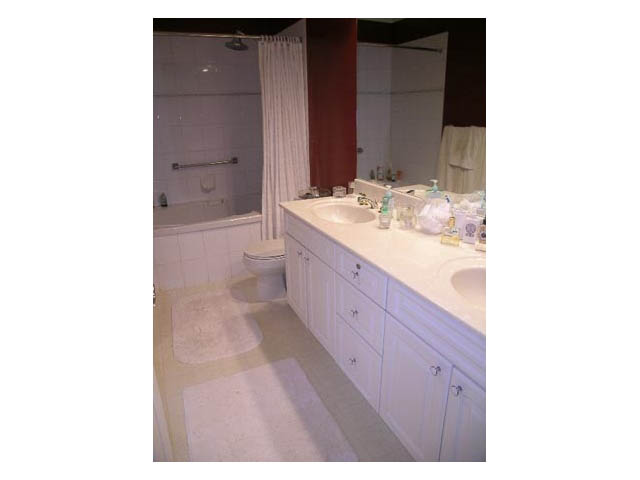 211 - 360 East 36th - Condo - Main Street - Photo 17 of 28