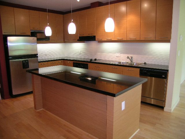 302 - 560 Raven Woods Drive - Condo - Windsor Park - Photo 3 of 33