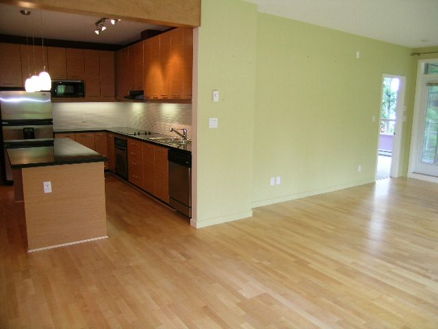302 - 560 Raven Woods Drive - Condo - Windsor Park - Photo 7 of 33