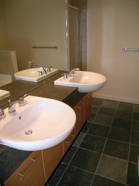 302 - 560 Raven Woods Drive - Condo - Windsor Park - Photo 14 of 33