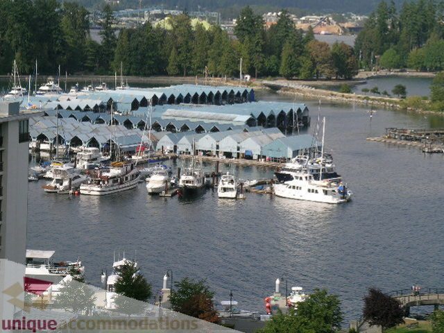 Furnished 2-bedroom + den condo with a stunning view of the marina and city skyline. - 1602 - 560 Cardero, Vancouver Downtown