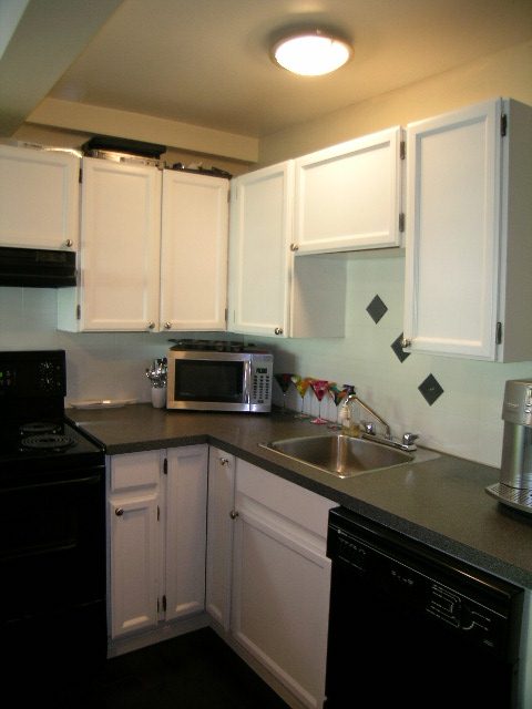 Suite - 3844 West 14th Ave - Suite in House - Point Grey - Photo 18 of 36