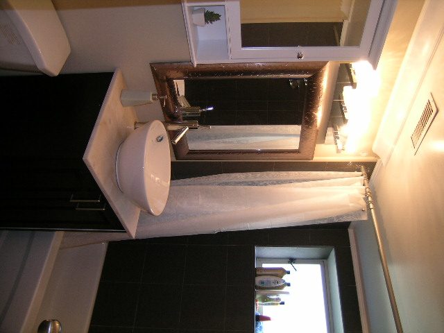 Suite - 3844 West 14th Ave - Suite in House - Point Grey - Photo 33 of 36