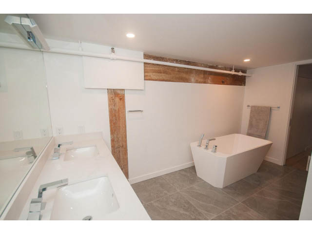 711 - 550 Beatty Street - Loft - Crosstown - Photo 21 of 25