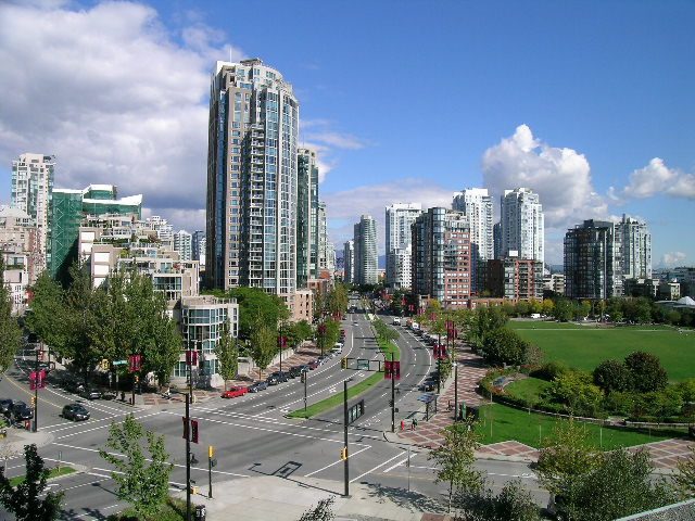 Furnished 2-bedroom condo with stunning city view and modern furnishings. - 508 - 1408 Strathmore Mews, Vancouver Downtown