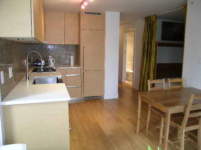 608 - 565 Smithe Street - Condo - Downtown - Photo 6 of 31