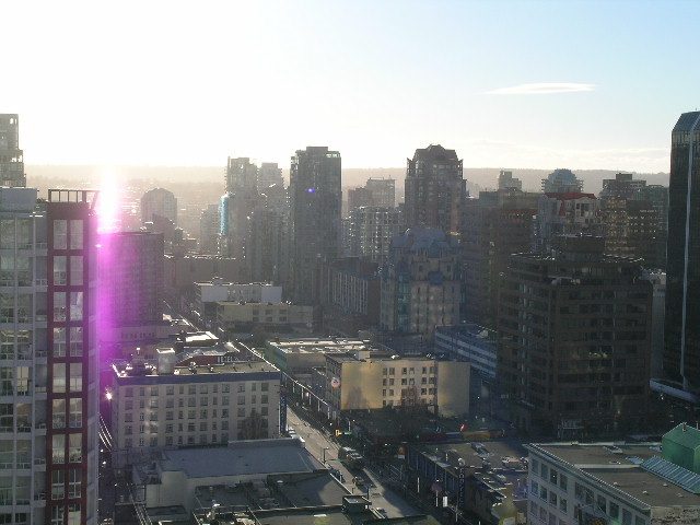 Spacious 1-bedroom condo with stunning city view and modern furnishings. - 2307 - 833 Seymour Street, Vancouver Downtown