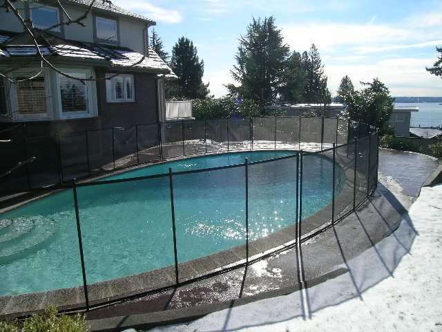 Spacious 4-bedroom house with a stunning ocean view and a private pool. - 1875 26th Street, West Vancouver