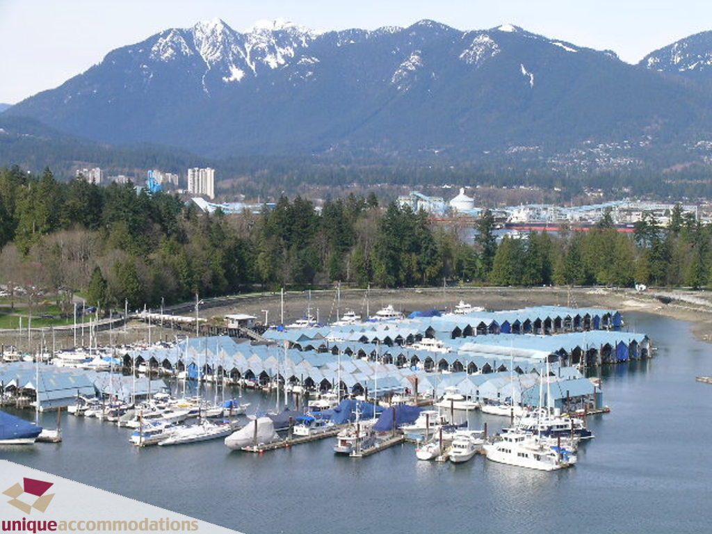 Spacious 3-bedroom condo with stunning mountain and marina views. - 1903 - 535 Nicola Street, Vancouver Downtown