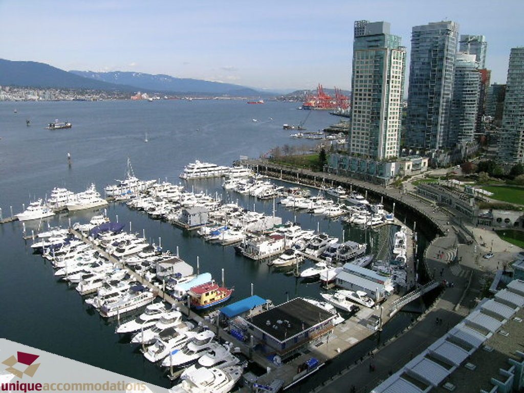 Spacious 3-bedroom condo with stunning city and harbor views, perfect for downtown living. - 1903 - 535 Nicola Street, Vancouver Downtown