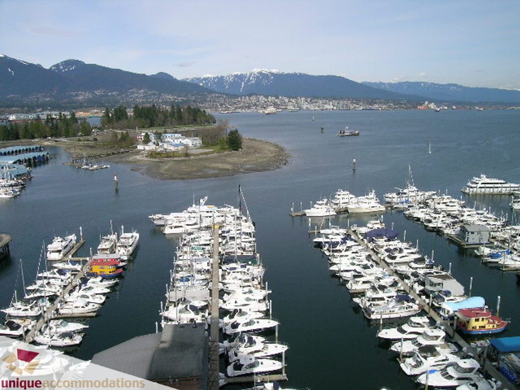 Spacious 3-bedroom condo with stunning city view and marina access. - 1903 - 535 Nicola Street, Vancouver Downtown
