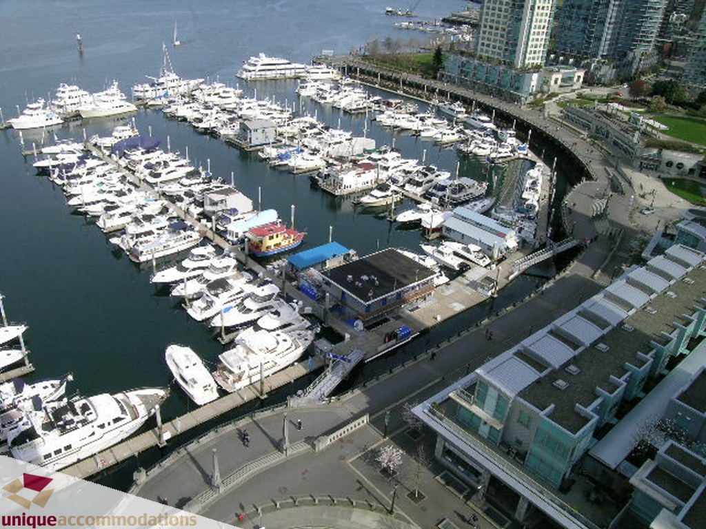 Spacious 3-bedroom condo with stunning city waterfront view, perfect for a waterfront retreat. - 1903 - 535 Nicola Street, Vancouver Downtown