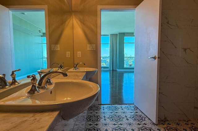 2301 188 e esplanade north vancouver lonsdale