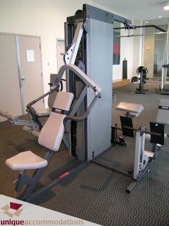 Fitness room with weight machines and cardio equipment. - 707 - 1010 Richards Street, Vancouver Downtown