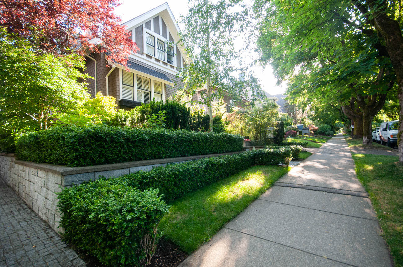 Heritage Style Furnished Townhome For Rent in Kitsilano