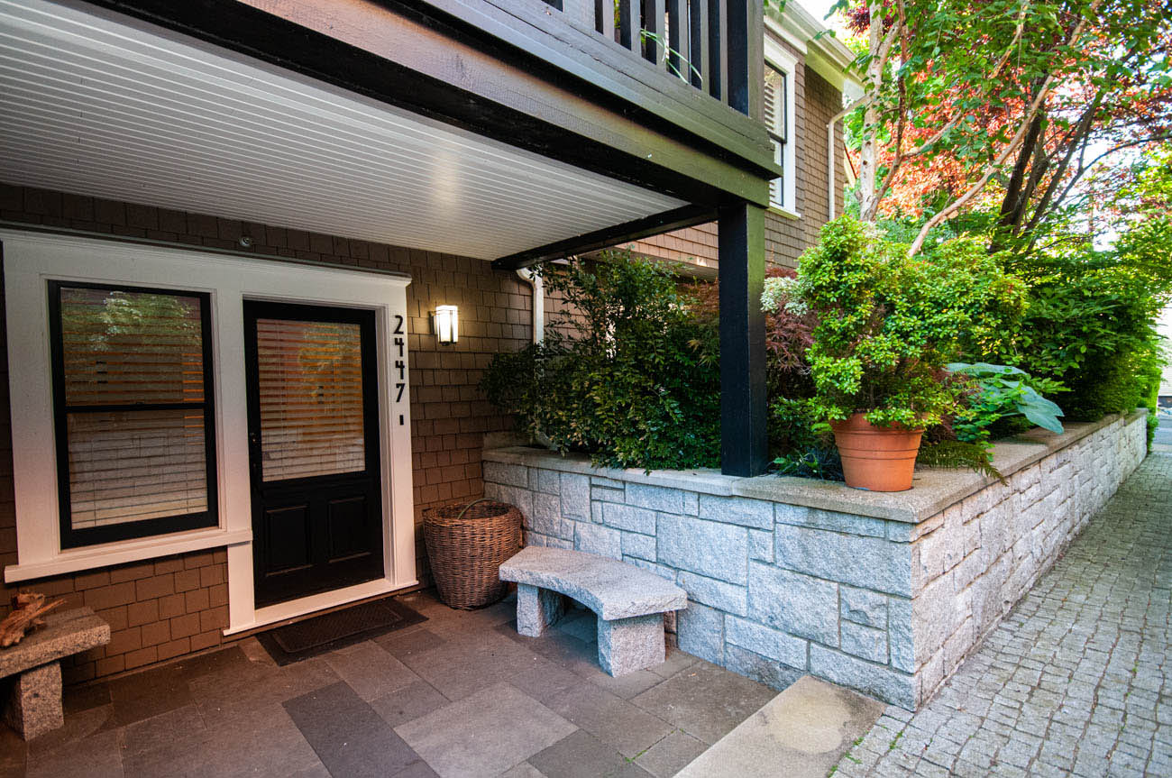 Heritage Style Furnished Townhome For Rent in Kitsilano