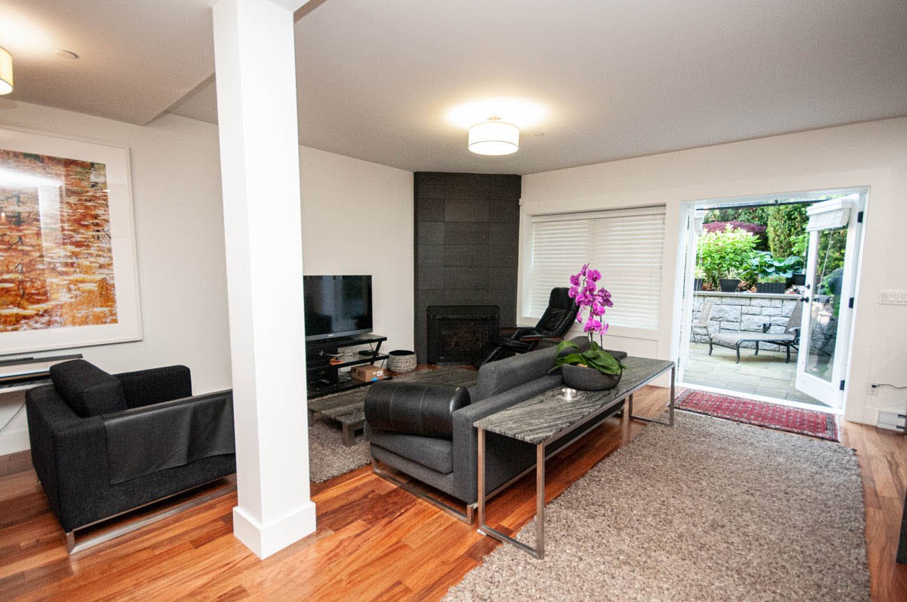 Heritage Style Furnished Townhome For Rent in Kitsilano