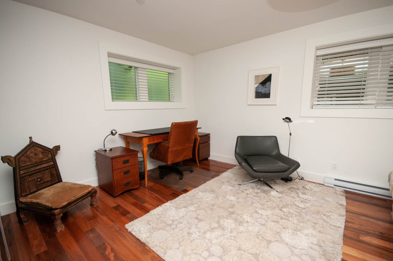 Heritage Style Furnished Townhome For Rent in Kitsilano